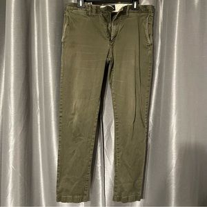 J.Crew 424 Broken In Green Chino Pants - Sz 33/32
